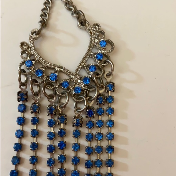 Blue dangly earnings - Picture 2 of 3